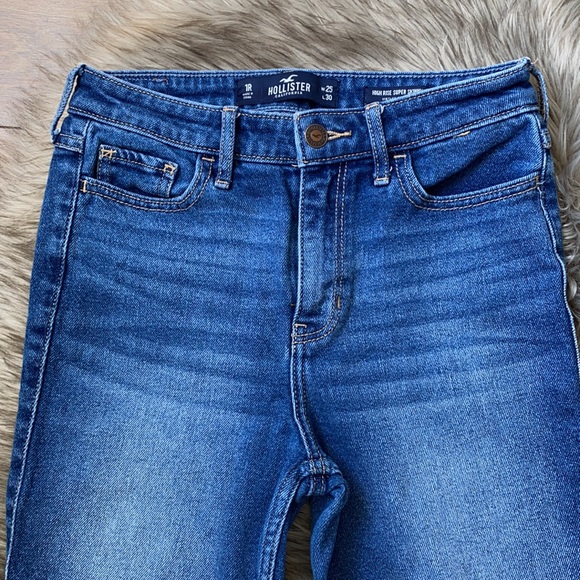 Hollister High Rise Skinny Vintage Stretch - Picture 2 of 8